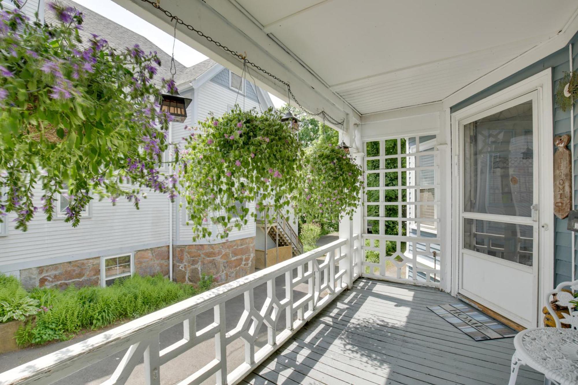 Quaint Beverly Townhome Walk To Beach And Downtown! Exterior photo